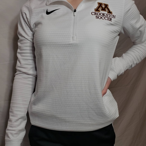 nike quarter zip sweater